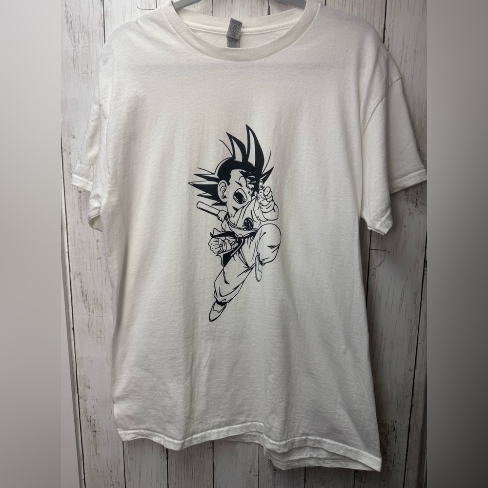 Dragon ball Z White Graphic Men’s Shirt size Large